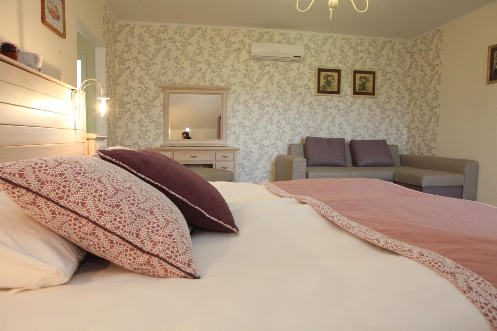 Publo Spa Hotel Vyshkove Oda fotoğraf