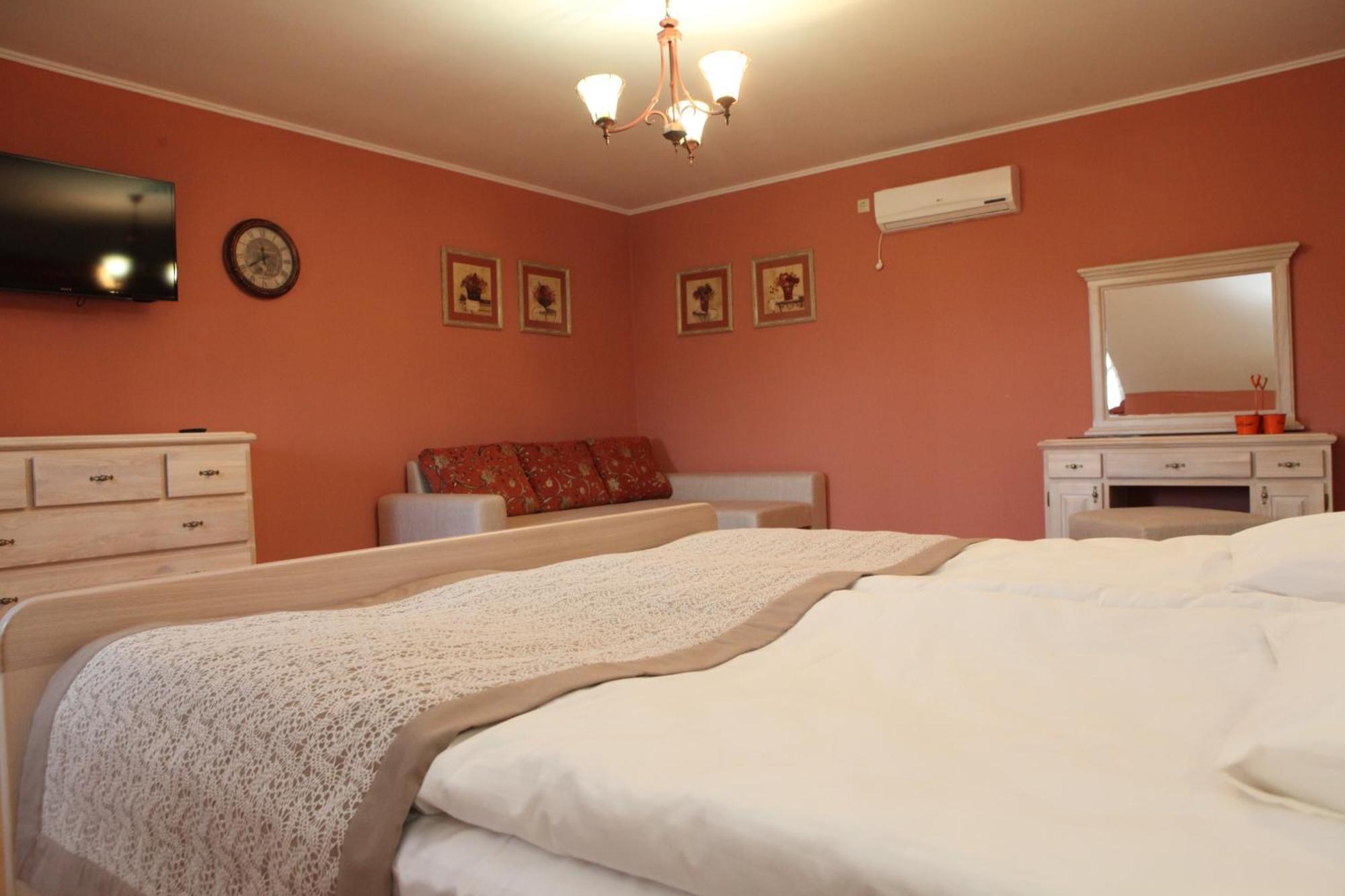 Publo Spa Hotel Vyshkove Oda fotoğraf
