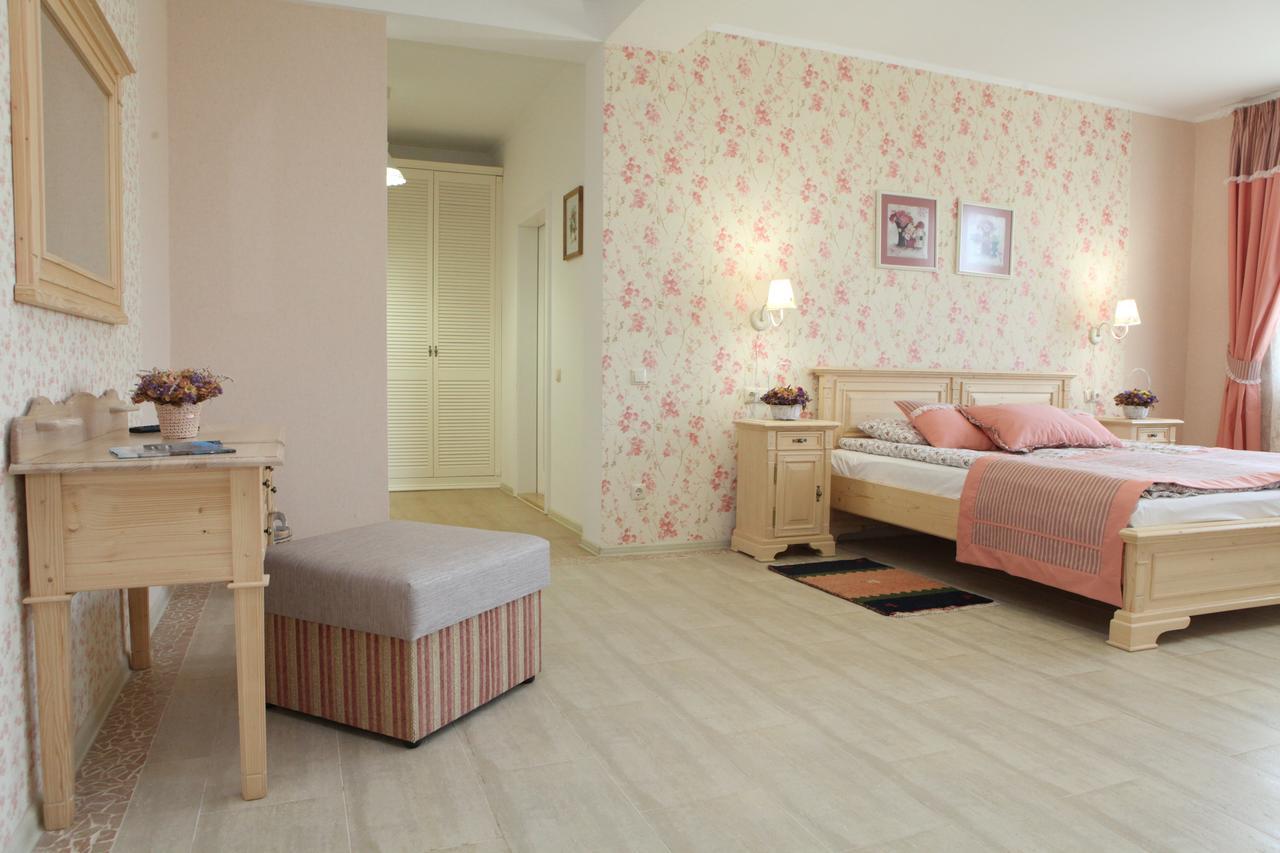 Publo Spa Hotel Vyshkove Oda fotoğraf